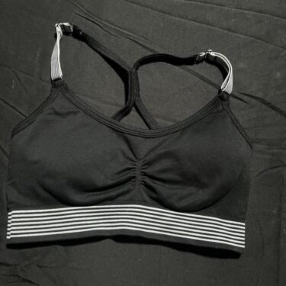 Victoria's Secret Sport Sports Bra Woman's Small Black & White Striped Stretchy